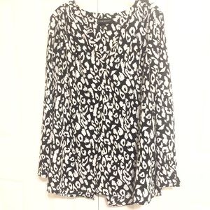 Lane Bryant Long Sleeve / Tab Sleeve V neck Blouse